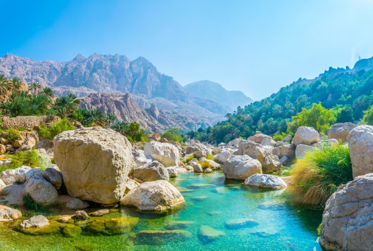 Wadi Tiwi - jedno z mnohých miest krajiny, kde je možné sa schladiť osviežujúcim plávaním v kaňone